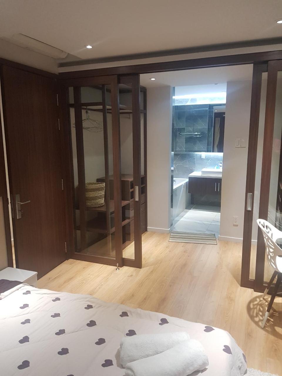 River Gate Apartment Хошимін Екстер'єр фото